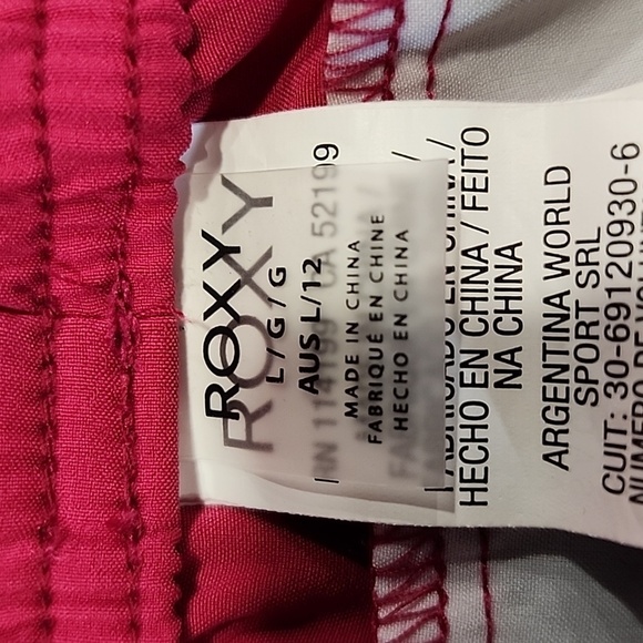 ROXY RUNNING SHORTS - Picture 3 of 3